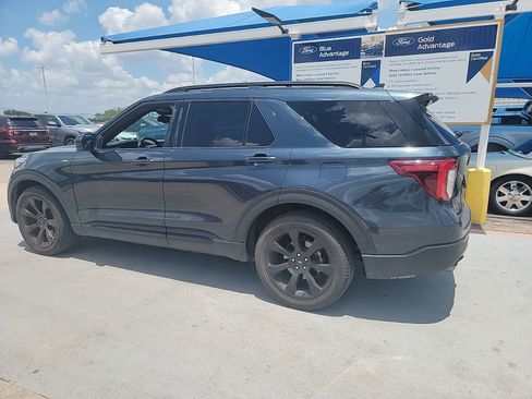 Used 2023 Ford Explorer ST-Line w/ Class IV Trailer Tow Package RWD image 2