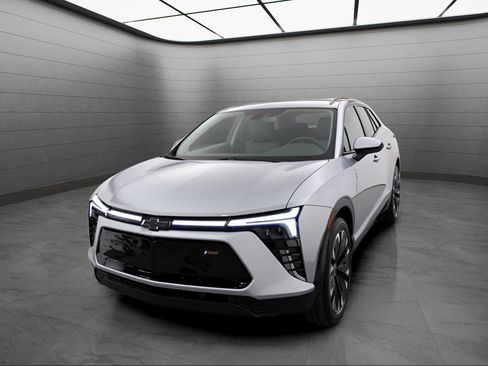 Used 2024 Chevrolet Blazer EV RS image 1