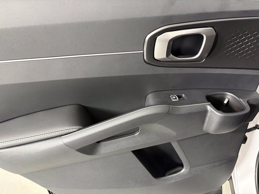 New 2026 Kia Sorento LX FWD image 35