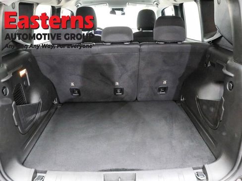 Used 2023 Jeep Renegade Latitude image 9