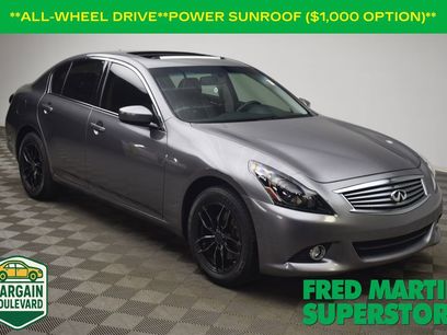 Used 2011 INFINITI G25 x w/ Moonroof Pkg