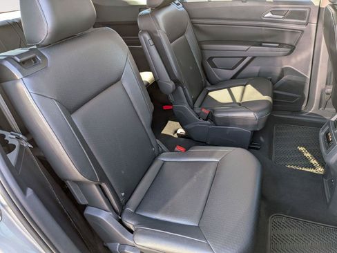 Used 2019 Volkswagen Atlas SEL R-Line AWD/4WD image 38