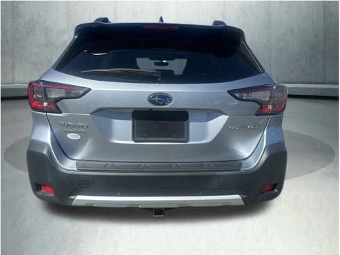 Used 2023 Subaru Outback Limited AWD/4WD image 5
