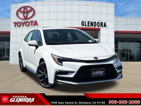 New 2026 Toyota Corolla SE FWD image 2