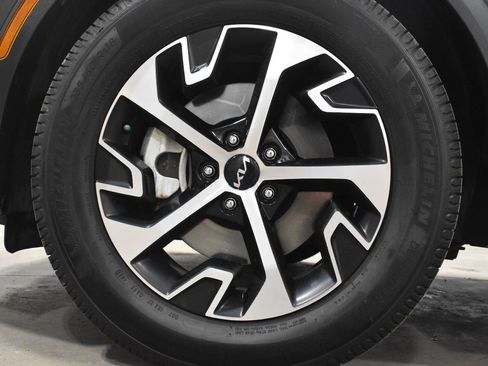 Used 2024 Kia Sportage EX FWD image 34