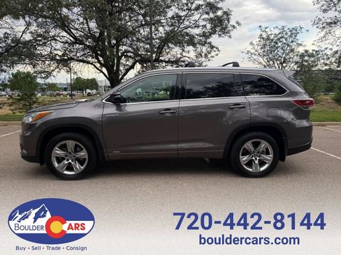 Used 2016 Toyota Highlander Limited Platinum AWD/4WD image 1
