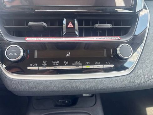Used 2026 Toyota Corolla LE w/ LE Premium Package FWD image 14