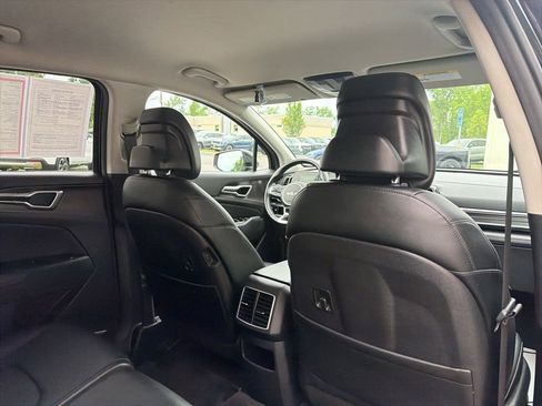 Certified 2024 Kia Sportage EX AWD/4WD image 14