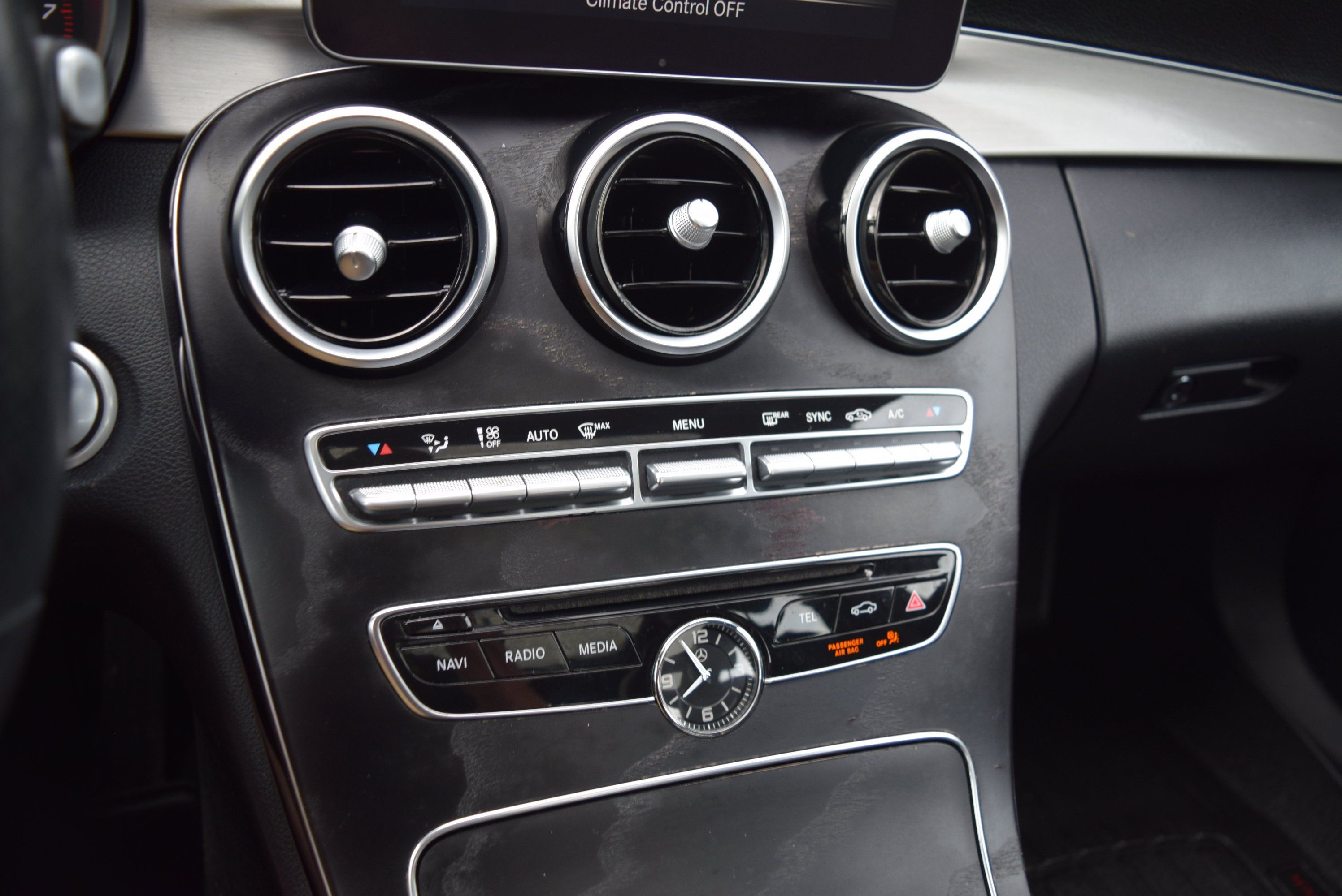 Used 2018 Mercedes-Benz C 300 4MATIC Sedan image 16