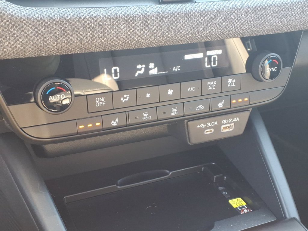 New 2026 Subaru Outback Limited AWD/4WD image 11