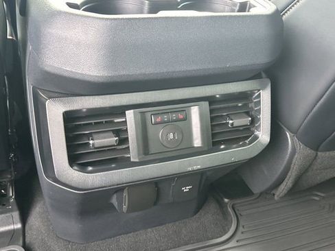 Used 2024 Ford F350 Platinum w/ Tremor Off-Road Package image 27