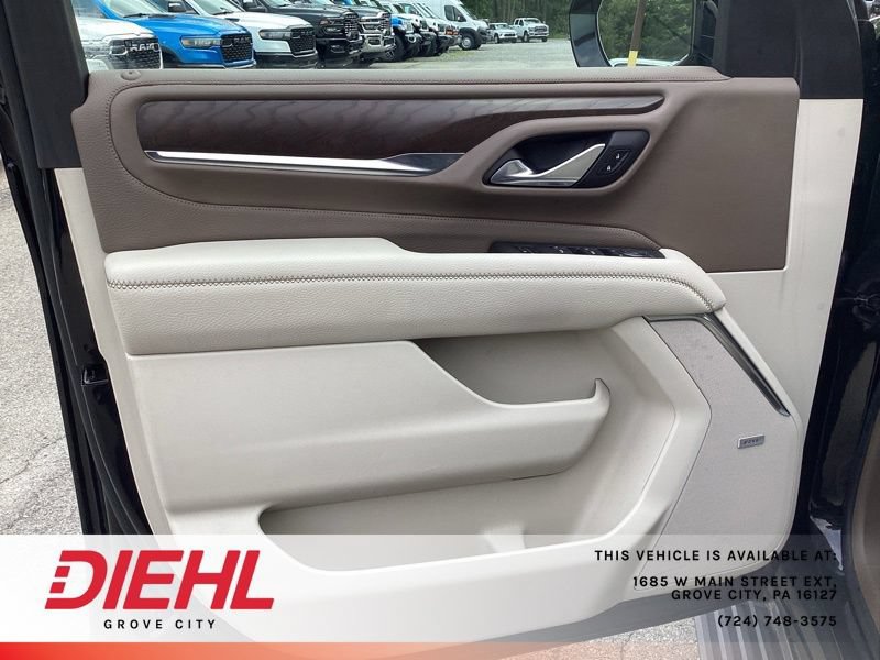 Certified 2022 GMC Yukon Denali w/ Denali Premium Package AWD/4WD image 25