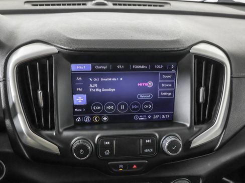 Used 2023 GMC Terrain SLT image 30