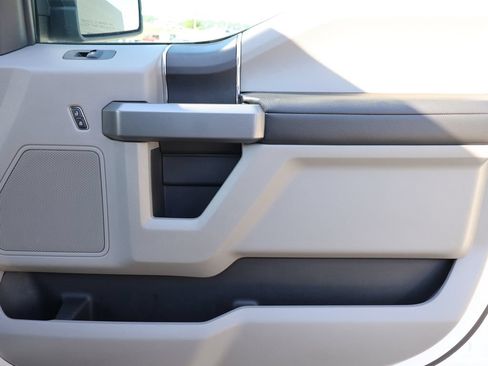 Used 2019 Ford F150 XLT RWD image 8