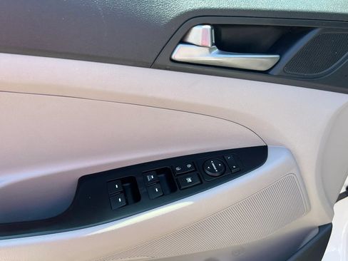 Used 2018 Hyundai Tucson SE AWD/4WD image 13