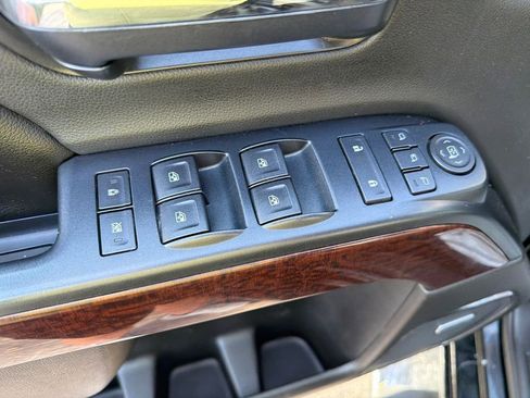 Used 2017 GMC Sierra 1500 SLT w/ SLT Premium Package image 18