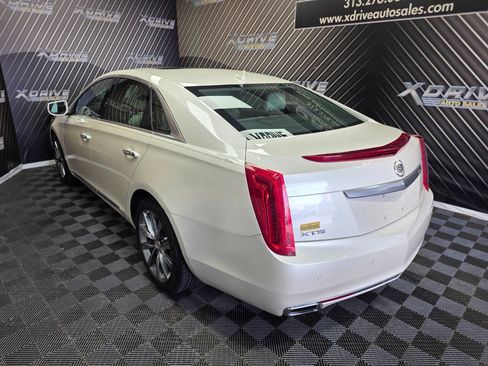 Used 2013 Cadillac XTS Luxury w/ Driver Awareness Package FWD image 10