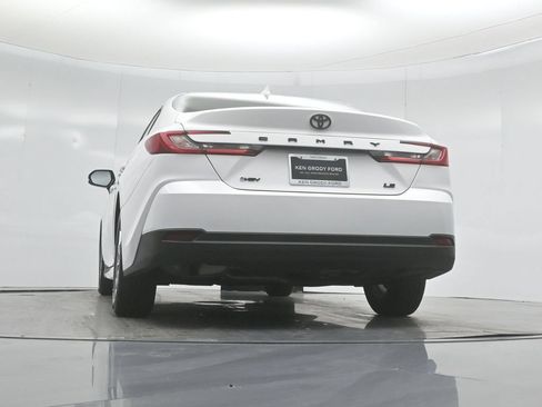 Used 2025 Toyota Camry LE FWD image 44
