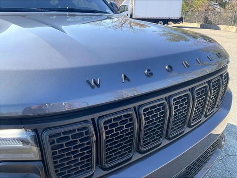 Used 2024 Jeep Wagoneer 4WD image 30