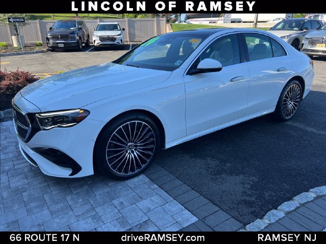 Used 2024 Mercedes-Benz E 350 4MATIC Sedan image 2