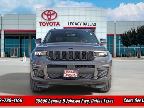 Used 2024 Jeep Grand Cherokee L Altitude AWD/4WD image 6
