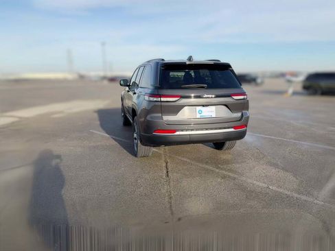 New 2026 Jeep Grand Cherokee Limited image 9