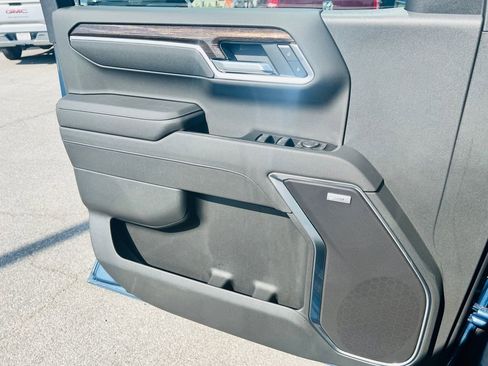 New 2026 GMC Sierra 1500 Elevation w/ Preferred Package image 14