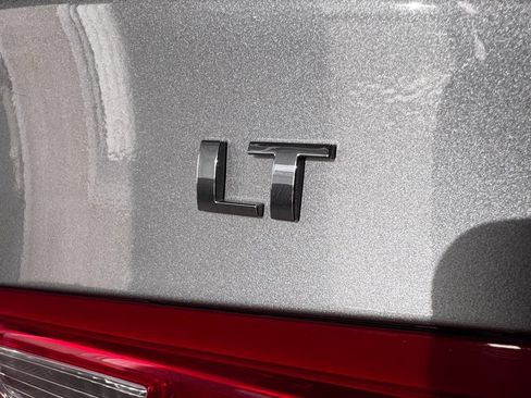 Used 2024 Chevrolet Malibu LT FWD image 7