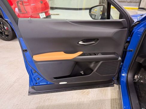 Used 2025 Lexus UX 300h AWD w/ Accessory Package (Z1) image 10