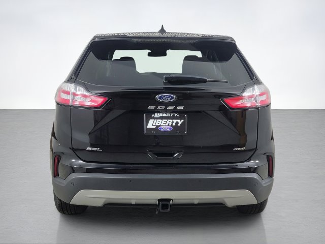 Certified 2024 Ford Edge SEL w/ Convenience Package AWD/4WD image 4