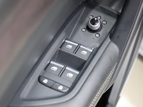 Used 2022 Audi Q5 2.0T Premium Plus w/ Premium Plus Package AWD/4WD image 21