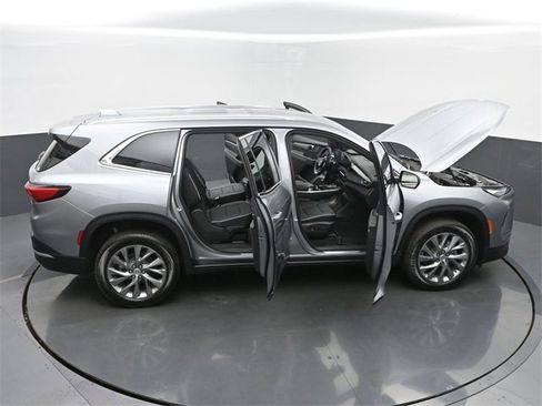 New 2026 Buick Enclave Preferred w/ LPO, Floor Liner Package image 67