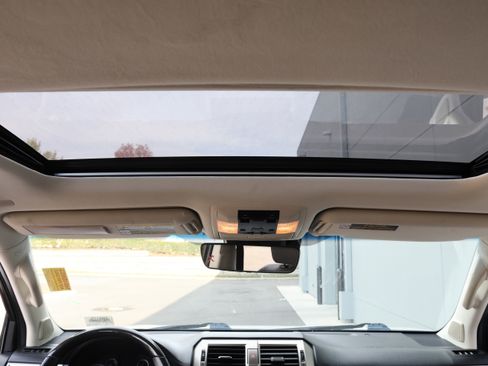 Used 2020 Lexus GX 460 Premium image 31