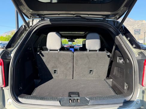 Used 2020 Ford Explorer ST w/ ST Street Pack AWD/4WD image 31