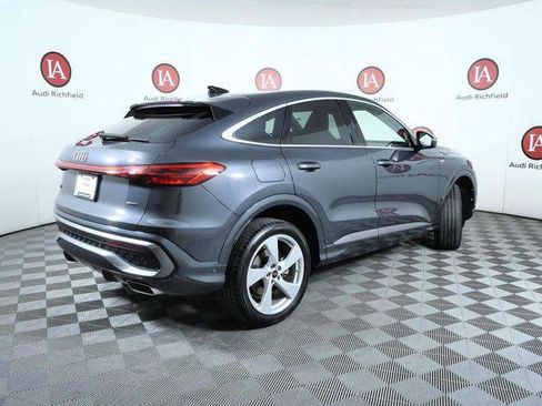 Used 2025 Audi Q5 Premium Plus w/ Premium Plus AWD/4WD image 8