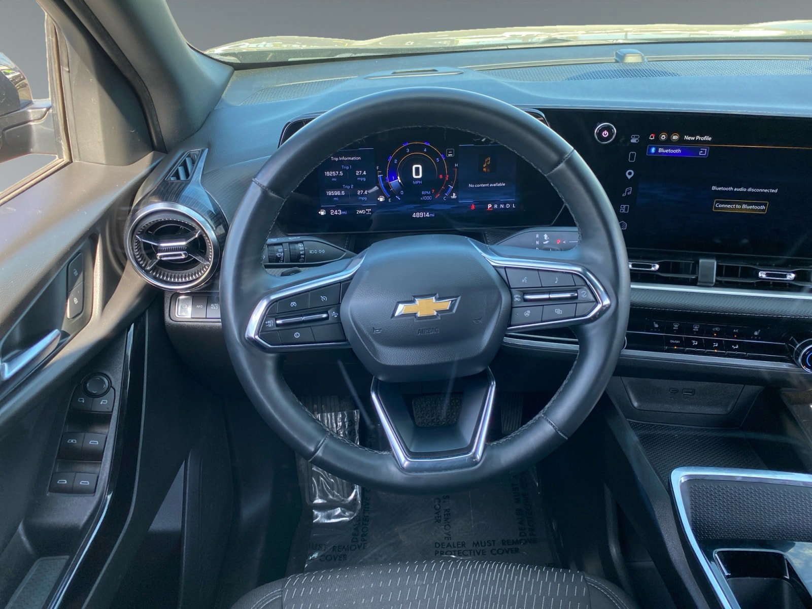 Used 2025 Chevrolet Equinox LT AWD/4WD image 12