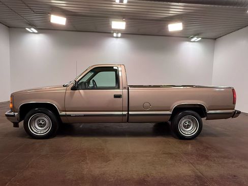 Used 1994 GMC Sierra 1500 2WD Regular Cab image 24