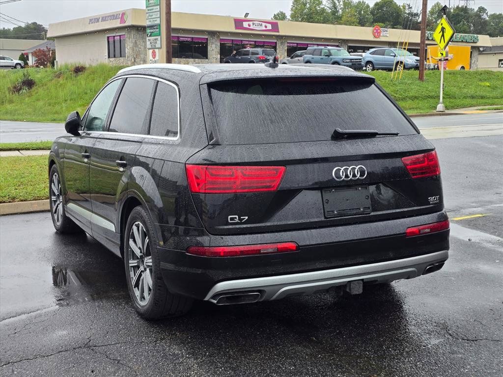 Used 2017 Audi Q7 3.0T Prestige w/ Prestige Package AWD/4WD image 12