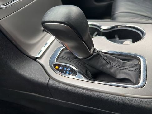 Certified 2018 Jeep Grand Cherokee Limited image 19