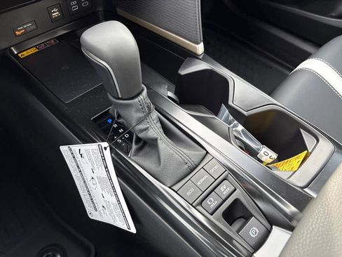 New 2026 Toyota Camry SE image 18