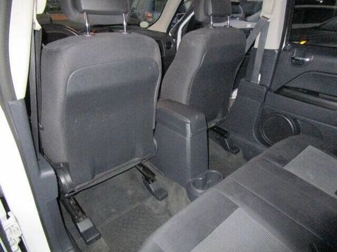 Used 2016 Jeep Patriot Latitude image 26