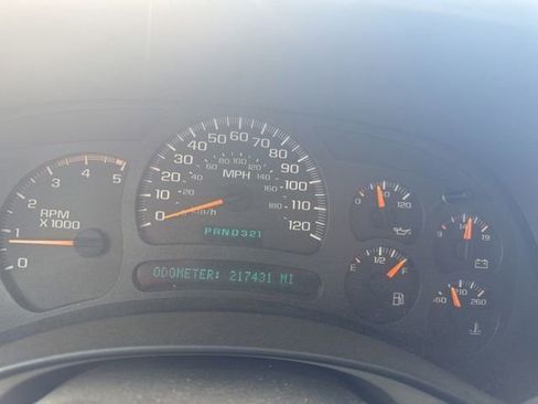 Used 2003 Chevrolet Silverado 2500 LT w/ Skid Plate Package AWD/4WD image 13