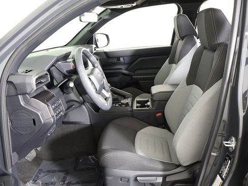 Used 2025 Toyota 4Runner TRD Off-Road image 30