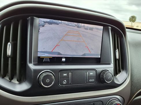 Used 2021 GMC Canyon AT4 image 30