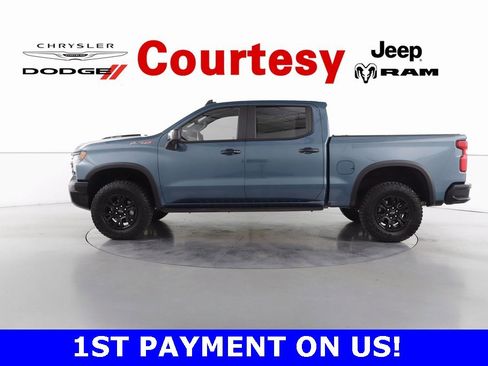 Used 2024 Chevrolet Silverado 1500 ZR2 w/ Technology Package image 8