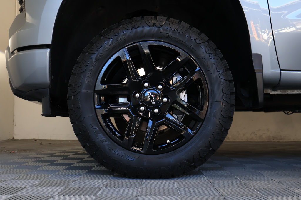 Used 2024 Chevrolet Silverado 1500 RST w/ Convenience Package II AWD/4WD image 9