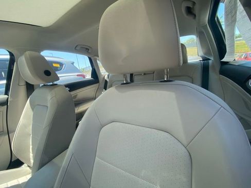 Used 2023 Volkswagen ID.4 2WD image 16