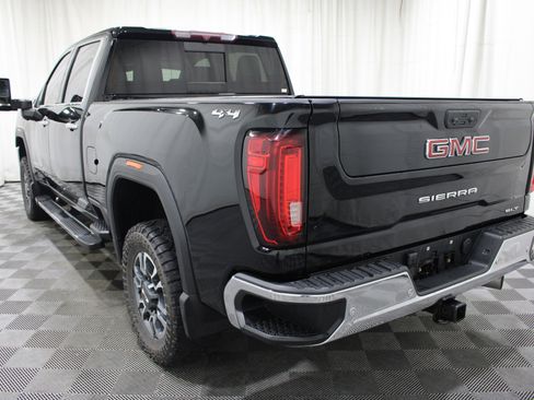 Used 2021 GMC Sierra 2500 SLT w/ SLT Preferred Package AWD/4WD image 31