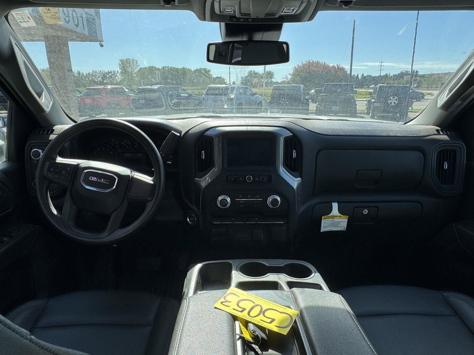 Used 2024 GMC Sierra 2500 Pro w/ Convenience Package AWD/4WD image 4
