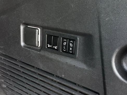 Used 2022 Chevrolet Suburban High Country AWD/4WD image 66